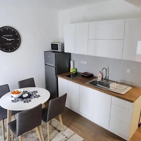 Apartamento Borovi 2, 7 *