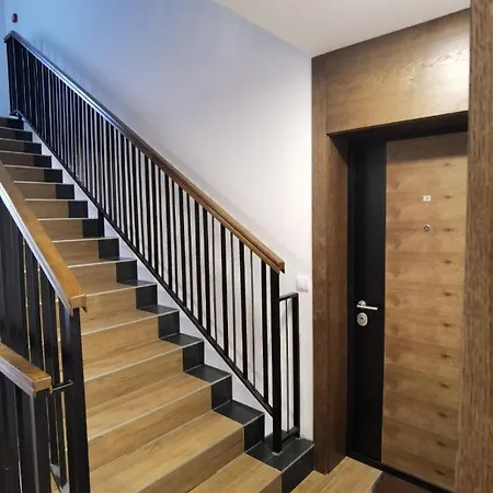 Apartamento Borovi 2, 7 *