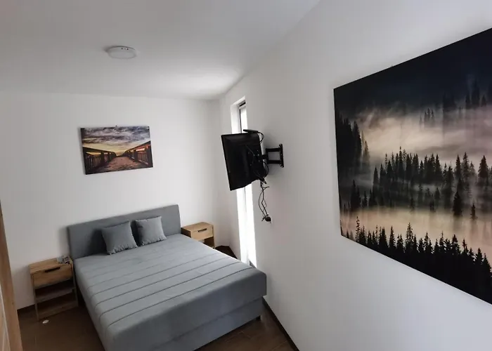 Borovi 2, 7 * Дивчибаре